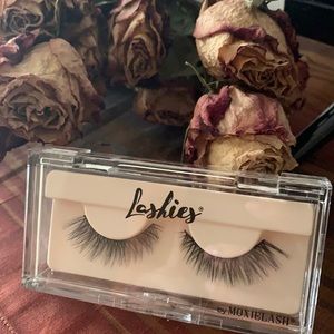 Lashies by Moxielash Wifey Lashes